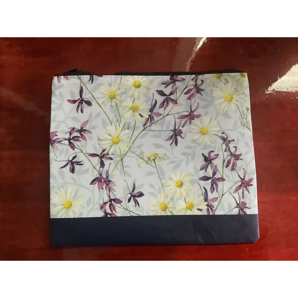Generic pencil case